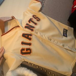 Giants jersey with stitch numbers